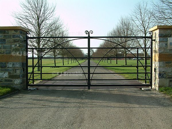  Farm Gates.ESTATE GATES,Electric Gates,Exeter,Devon and Somerset